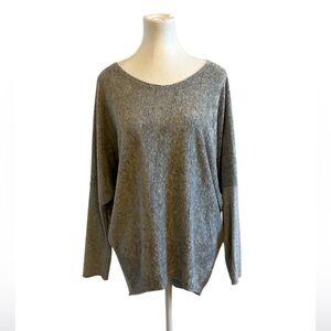 ✨5/$25 Freeloader Women's Lightweight 3/4 Sleeve Gray Sweater